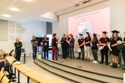 Agrandir l'image 2 sur 9, fenêtre modale